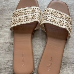 Old Navy Tan Lace Slide Sandals